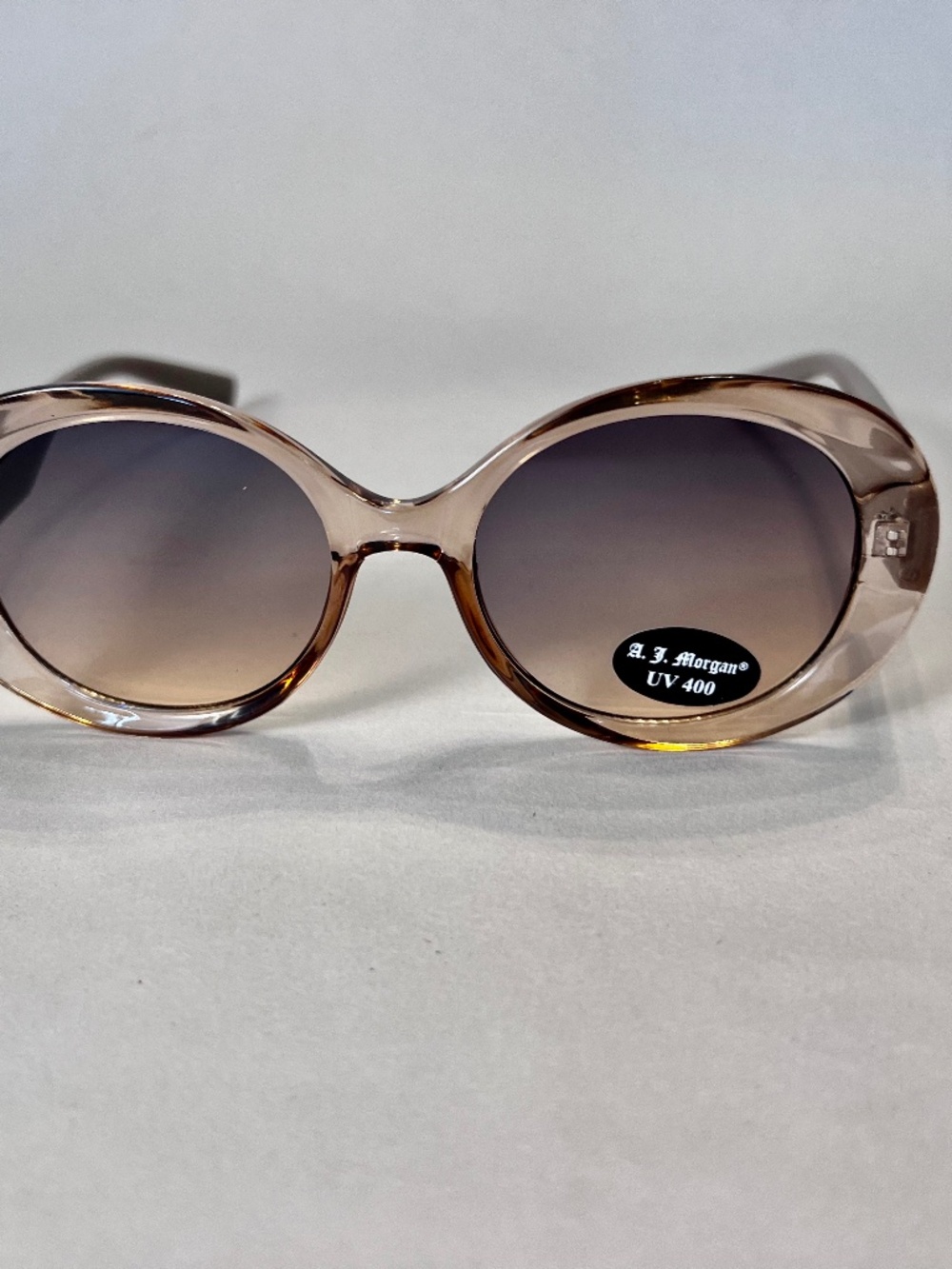 Sally Bowles Vintage Inspired Sunglasses – Champagne Frame with Taupe Arms